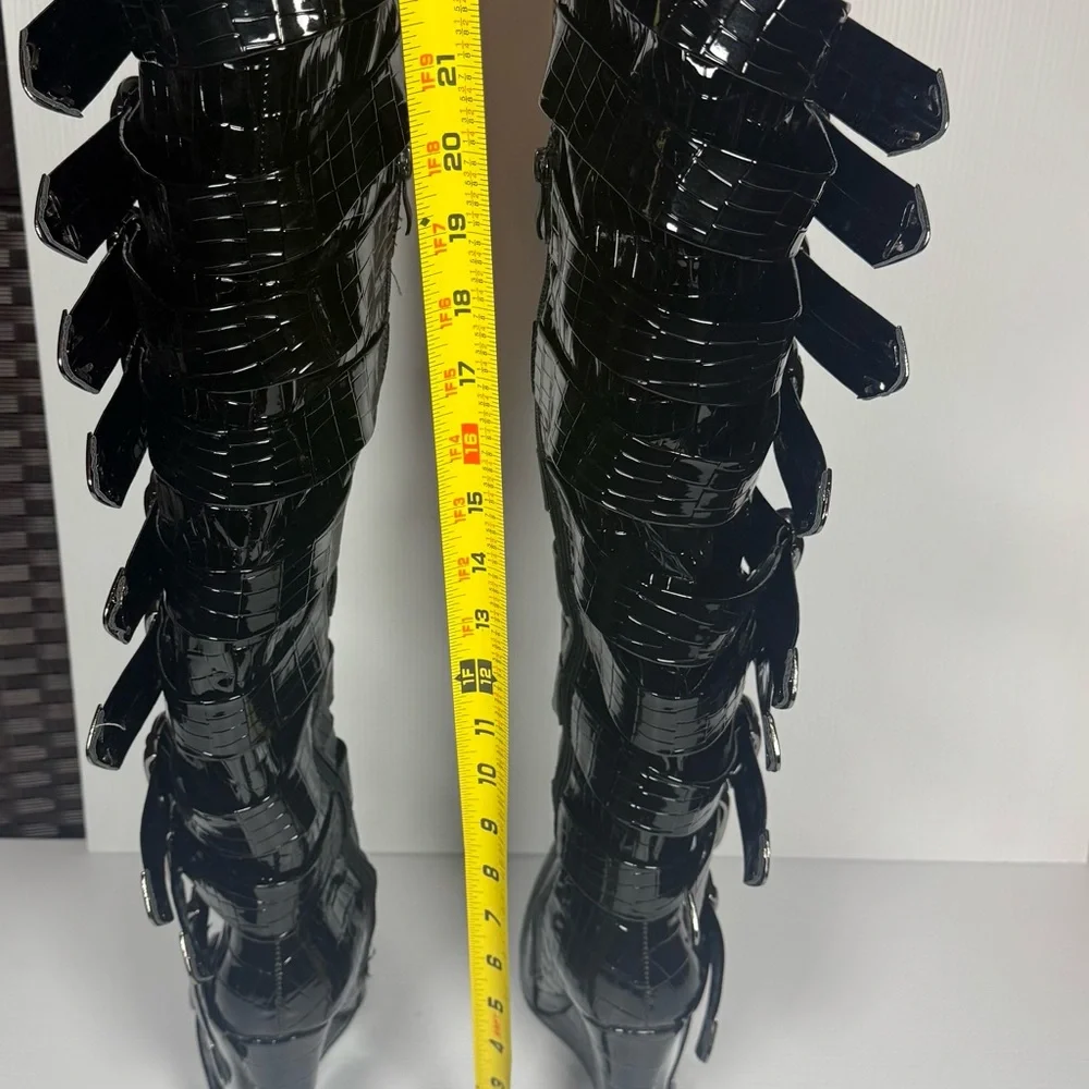 Black Croc Embossed Buckle Knee High Boots – CINZIA Goth Festival